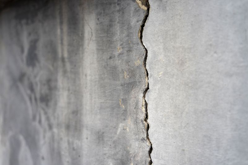 Foundation Crack Repair in Frostproof, FL